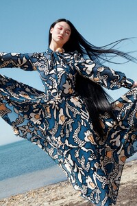 00030-ulla-johnson-resort-2025-credit-julia-noni-brand.thumb.jpeg.71da99e4dd5b56fa52170f0e237a66b5.jpeg