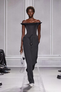 00041-coperni-spring-2024-ready-to-wear-credit-brand.thumb.jpg.006cfb1faaca6a9f797ba0d583983a39.jpg