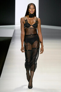 00079-dolce-and-gabbana-spring-2024-ready-to-wear-credit-gorunway.thumb.jpg.be1d98f9d5e51156a583c02a461abbbd.jpg