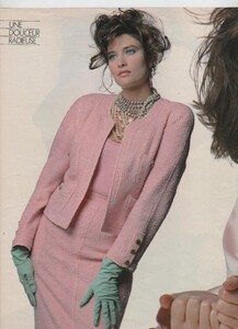 1983_12_26_ELLE_FRANCE_5.thumb.jpg.33e9e3a5a98c412b4fcc0a6a05c85a02.jpg