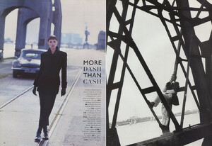 1993-9-vogue-uk-ph-5a_orig.thumb.jpg.69eec42e9660793b498a2aeeb9ae10a4.jpg