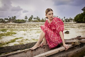 2023-11-JcSophieV1-Zanzibar_13_2117.jpg