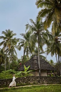 2023-11-JcSophieV2-Zanzibar_22_3668.jpg