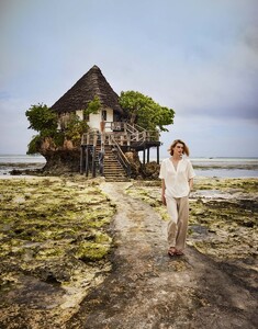 2023-11-JcSophieV2-Zanzibar_23_3828.jpg