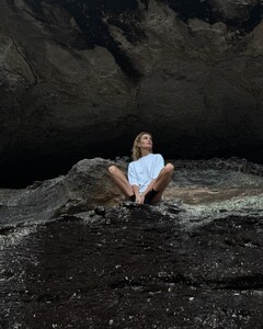 [2024.06.01] stellamaxwell_447110943_445400244884586_7532661249275178072_n.jpg
