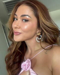 [2024.06.10] ariannyceleste_448164030_1522298061828063_4051229032900853797_n.jpg