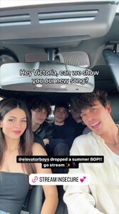 2024_06.11victoriajustice_3388427701503193922.thumb.jpg.ee9fbc86d7c3baef557dfd756a12b9b9.jpg