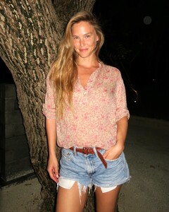 [2024.06.12] barrefaeli_448176161_18443052883041153_4379998109022432653_n.jpg