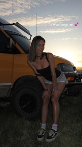 [2024.06.23] rachelc00k_449021138_485469874166298_4478507644948121858_n.jpg