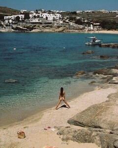 [2024.06.27] bikinilovers_449235319_18444102985056074_4290959921068823923_n.jpg