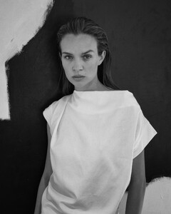 [2024.06.30] josephineskriver_449424496_1127328678326377_3991064966489560068_n.jpg