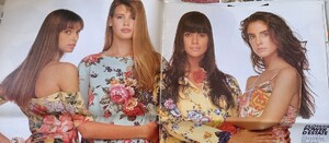 2124762618_GRAZIAINTERNATIONALsupp1988No2467Flower01.jpg.fecee3718981b5651e77ae2dbf36ba77.jpg