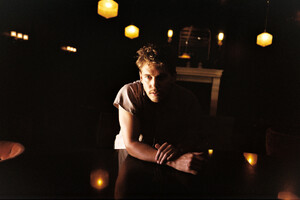 23AUSTIN-BUTLER-06-tzvp-superJumbo.thumb.jpg.06b5a3ab3eaa7464ad404764befdc30b.jpg