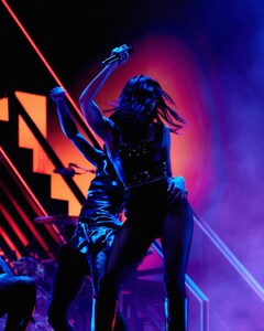 475485018_dualipa-5.jpg