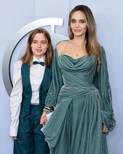 478681932_angelina-1.jpg