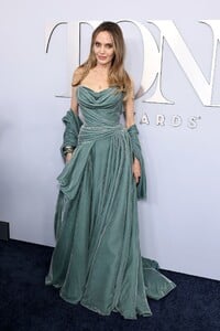 478682036_angelina-30.jpg