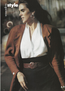 61472_vogue_uk_jan_1987_seasonless_style_11_122_130lo.thumb.jpg.46ce02f3d23e449fd239cddcd83f8eed.jpg