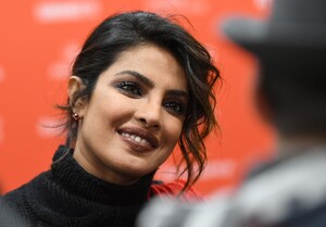 62434318_picturepub_priyanka-4.jpg
