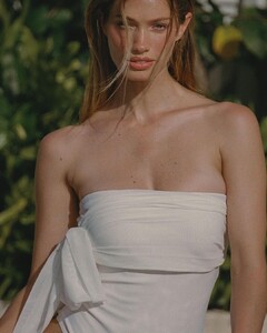 @maggierawlins for @hutch_design swim shot on film #35mm.jpg