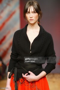 AnneloreLedoux f02blaak-2p.jpg