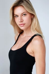AntoniaPruy1c4.thumb.jpg.f2c6de1323f3610152afca43b80fa219.jpg