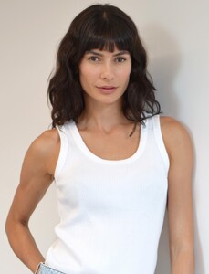 Ariane(1).thumb.jpg.c6a5fafd4cd5724eeb5111cd678a26ed.jpg