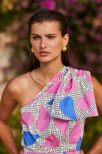 COLLECTIONS_SS20_9-683x1024.thumb.jpg.30f00f54468842a041539314f202ba48.jpg