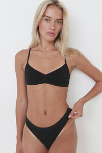 CamilleHulspas1n2.thumb.jpg.050b7b361044c9116449a1c82e8f23be.jpg