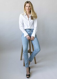 CelineBrinkgreve1b.thumb.jpg.2e03525f23ad1bab25230a72f3beb007.jpg