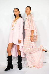 ChanelSS24bySTYLEDUMONDE_95A8765FullRes.thumb.jpg.ea49ce65c0dba69070ba71807cf907a0.jpg