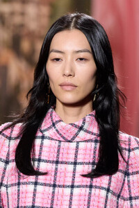 ChanelclpS24002.thumb.jpg.97d623f5886a785658adfd10ca36b7fe.jpg
