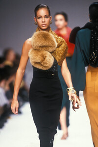 Christian Dior FW 1990 065 Ilonka Toppenberg.jpg