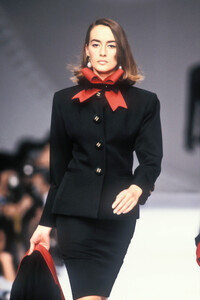 Christian Dior FW 1990 071 Cynthia Anthonio.jpg