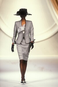 Christian Dior SS 1990 Haute Couture 001.jpg