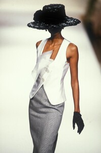 Christian Dior SS 1990 Haute Couture 004.jpg