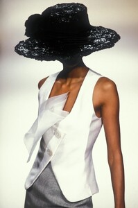 Christian Dior SS 1990 Haute Couture 005.jpg