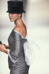 Christian Dior SS 1990 Haute Couture 189 Micheline Van de Velde.jpg