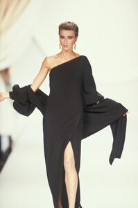 Christian Dior SS 1990 Haute Couture 201 Madeleine Robinson.jpg