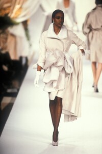 Christian Dior SS 1990 Haute Couture 215 Coco Mitchell.jpg