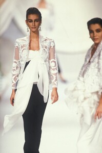Christian Dior SS 1990 Haute Couture 253 Aly Dunne.jpg