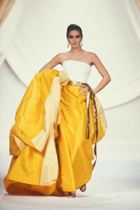 Christian Dior SS 1990 Haute Couture 279 Micheline Van de Velde.jpg