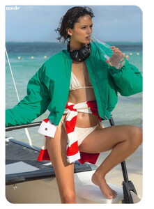 Cosmopolitan_2024_07_fr.-092.thumb.jpg.9ac018056605d8dd0763f257a603ab0d.jpg