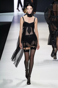 DolceGabbanaS24009.thumb.jpg.c6186ff99260c7f5a47d45f613992885.jpg