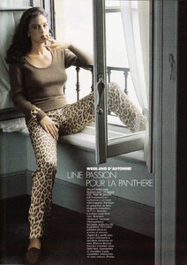 ELLE_fr_16_oct_1989_5.thumb.jpg.665fcaf000a9bfd4ac16527a4fdb4746.jpg