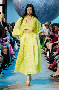 ElieSaabS24044.thumb.jpg.926ffe8526c942c1b861e61ef12c10a2.jpg