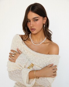 Ella_Cervetto_in_white_dress_06-10-2024__3_.jpg