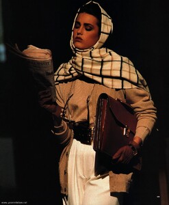 ElleUSJanuary1986e.thumb.jpg.87c0d711234a9bbd9891af2adb84d3d7.jpg