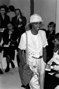 Emporio_Armani_SS1989_Roshumba_Williams_06.jpg