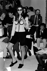 Emporio_Armani_SS1989_Vicky_Koulianou_03.jpg