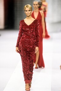 Escada1999WomenRTW144.thumb.jpg.b4c59dce601fa7954b0fc8be273e64bd.jpg